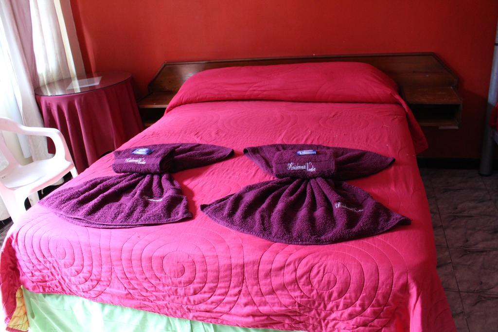 Residencial Noelia Hostel Puerto Iguazu Exterior photo