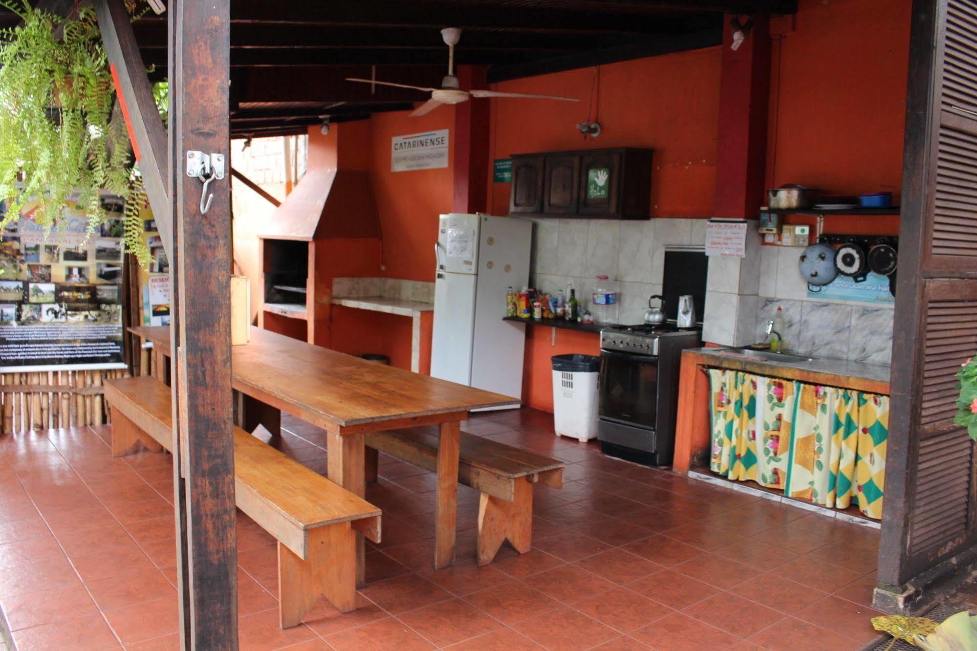 Residencial Noelia Hostel Puerto Iguazu Exterior photo