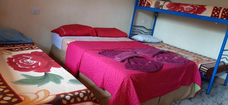 Residencial Noelia Hostel Puerto Iguazu Exterior photo